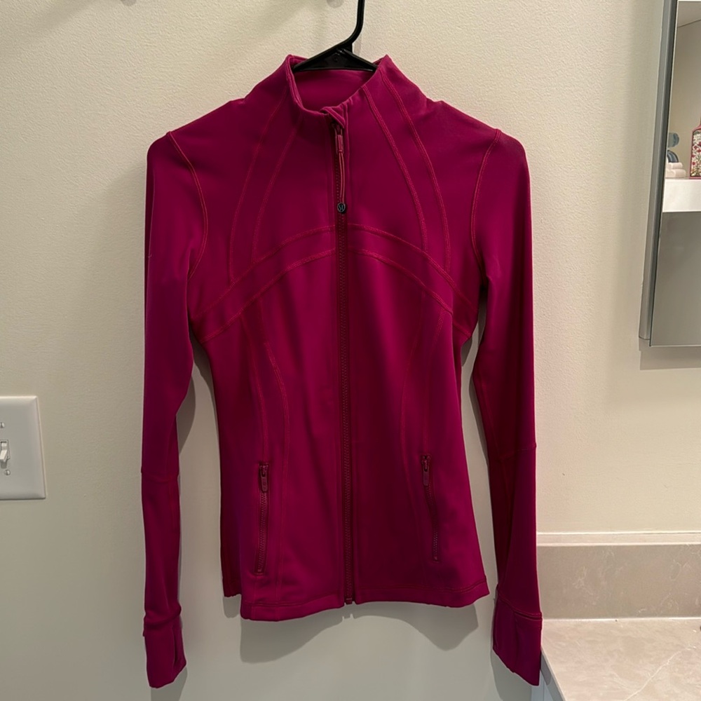 Lululemon define jacket size 4